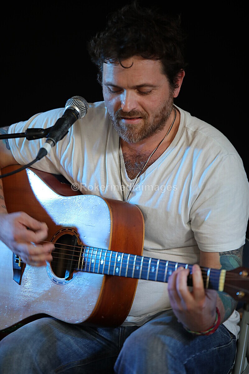 FOLK N BLUES-218 - FOLK and BLUES SEPT 2022