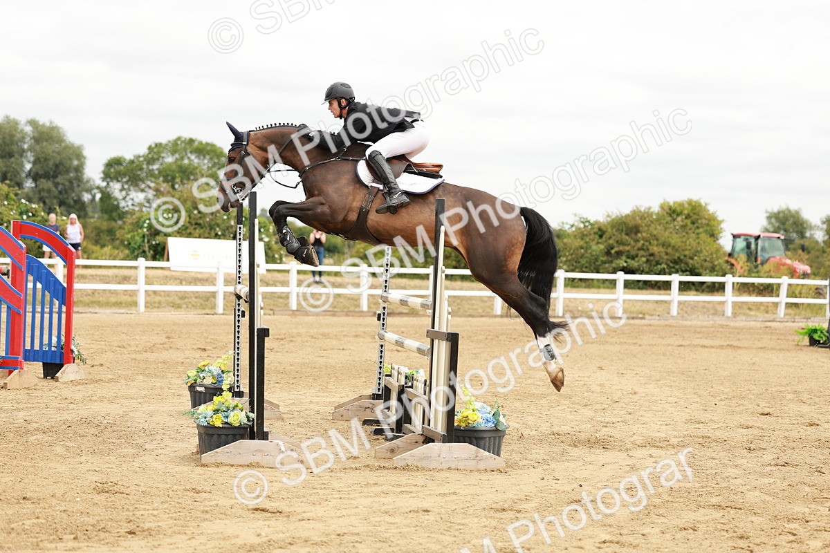 SBM_017733 - Class 21 - Senior Newcomers Championship 2d Rd