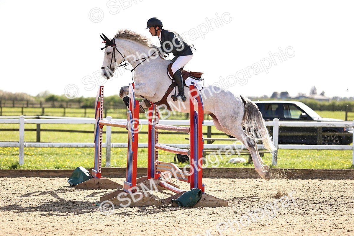 SBM_004979 - Class 19 - Senior Foxhunter - 1.20m