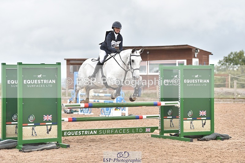 250830-112148-00535 - B-060-Helen.Hickson