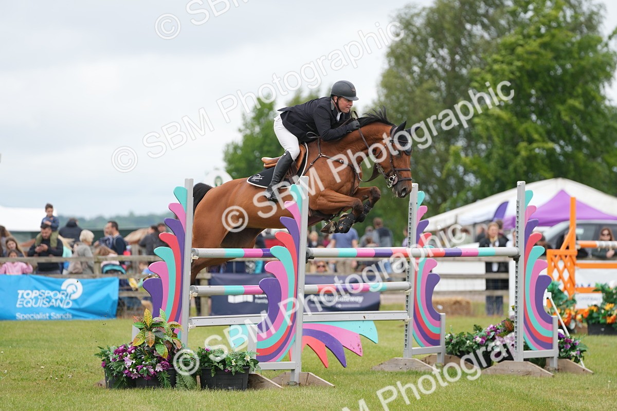 SBM_03104 - Class 201 - British Horse Feeds Speedi Beet Horse of the Year Show Grade  C