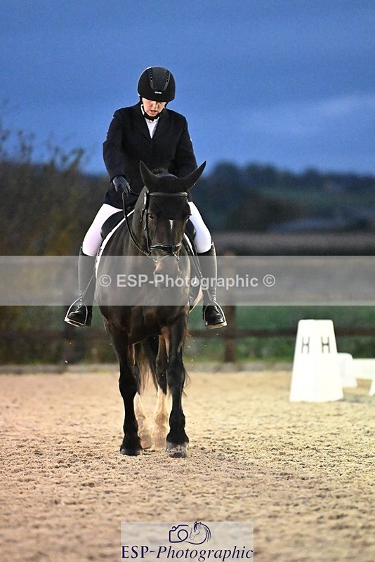 231105-170125-04595 - Cls 5 Novice 27 17.00 to End