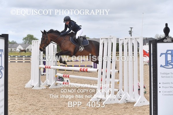 BPP_4053 - CLASS 4 Senior BritiNovice/ 90cm Open