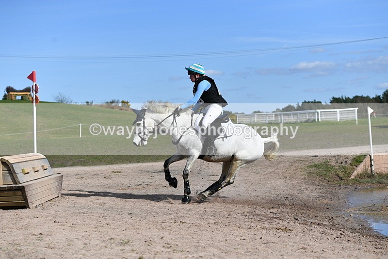 WJ5_8697 - Time 14:48 to 15:04