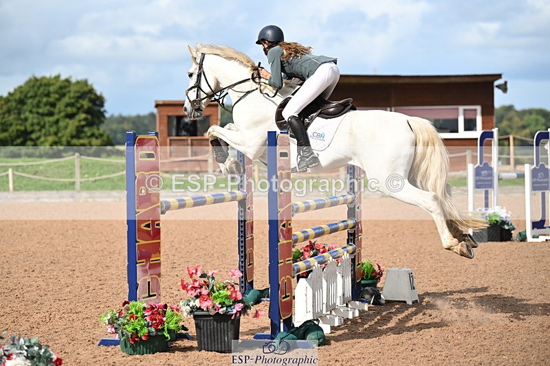 240912A-112028-00547 - Cls 2 Snr Newcomers