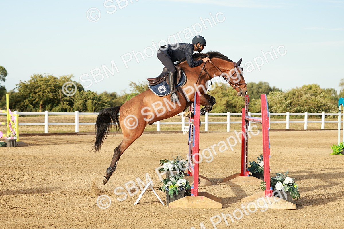 SBM_009068 - Class 6 - National 1.30m 1.40m Open Handicap