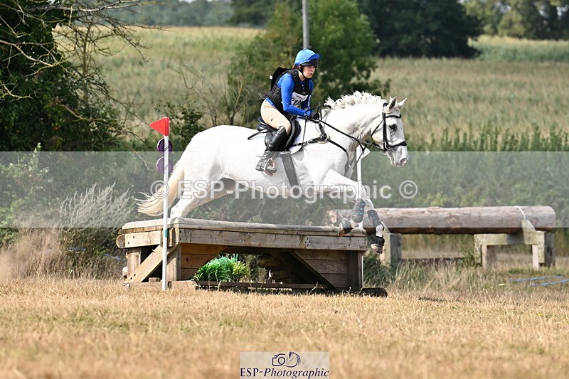 250824A-135522-37695 - 2121-Poppy.Rogers-Seacrests.Diamond