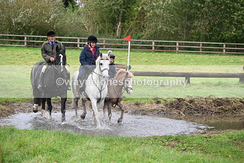 WJ6_4318 - Time at Photographer 11:57 to 12:14