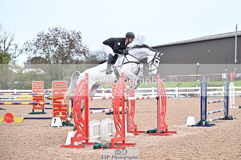 251029-132936-00569 - Foxhunter and 1.20m