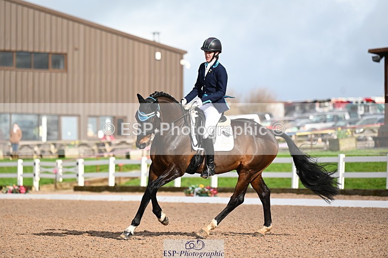 240218A-124433-07312 - 232-Alys.Matravers-VORVASHILL.VERTIGO