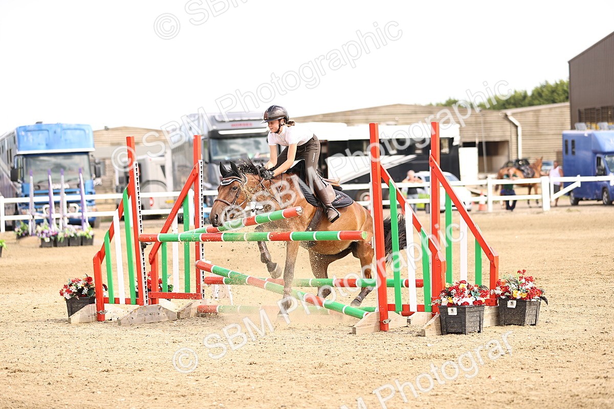 SBM_002324 - Class 18 - Ariat Senior British Novice- 90cm Open