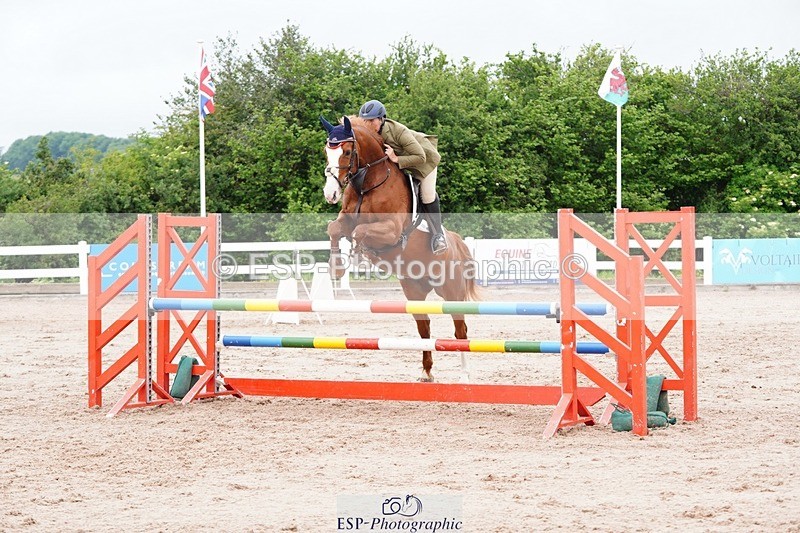 250524-111514-06345 - Cls 21 A&B Snr Disco & 1.00m Open