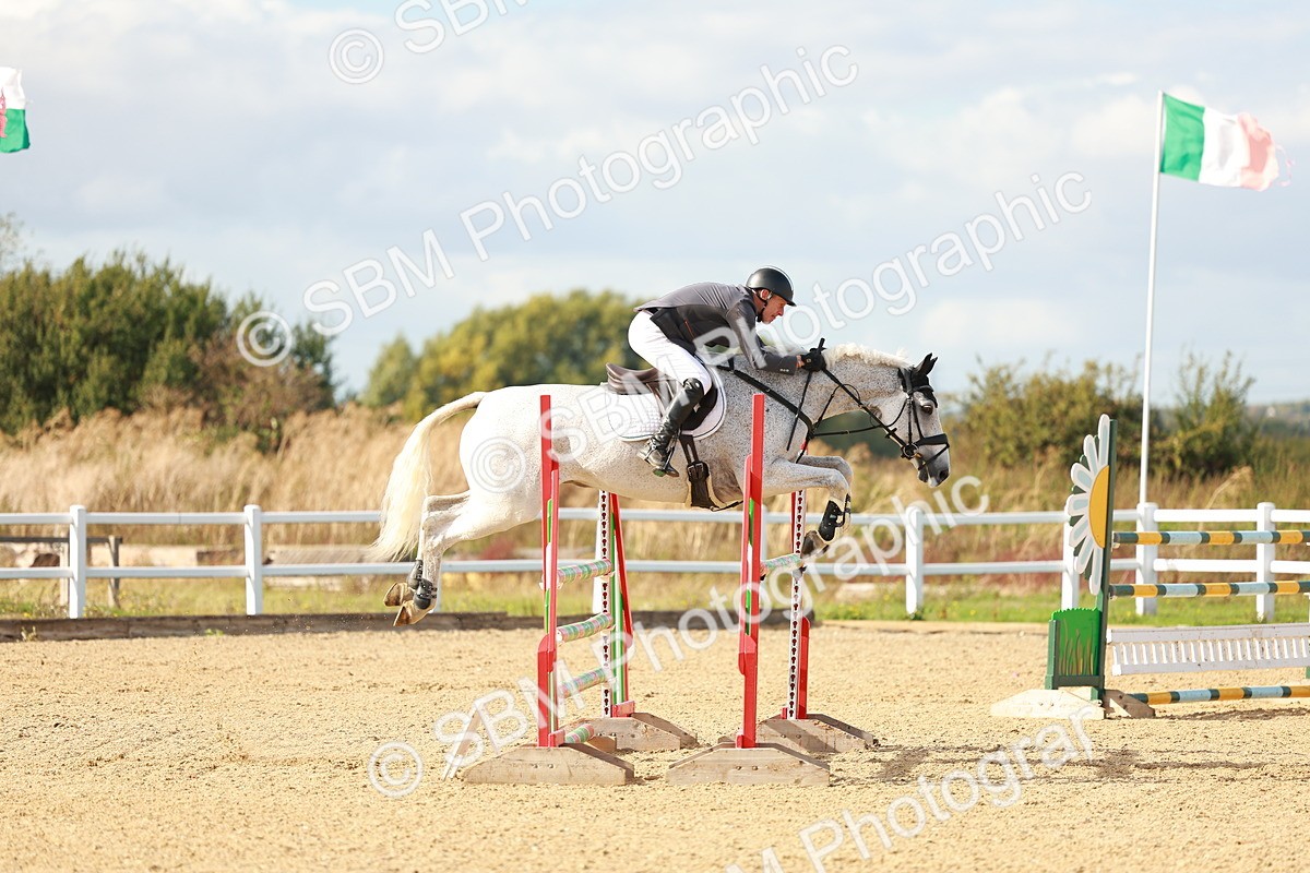 SBM_002043 - Class 5 - Senior Foxhunter - 1.20m