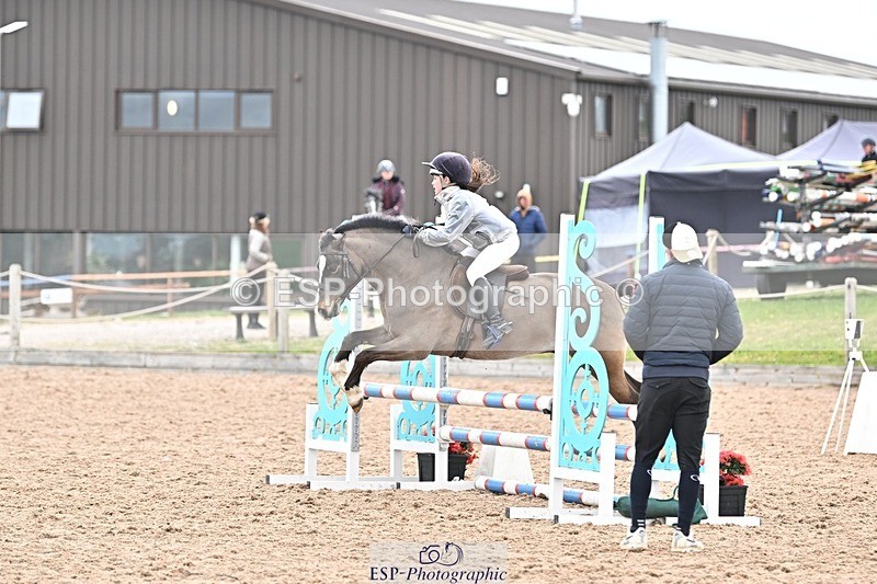 250414-103307-00127 - 80cm Round 1