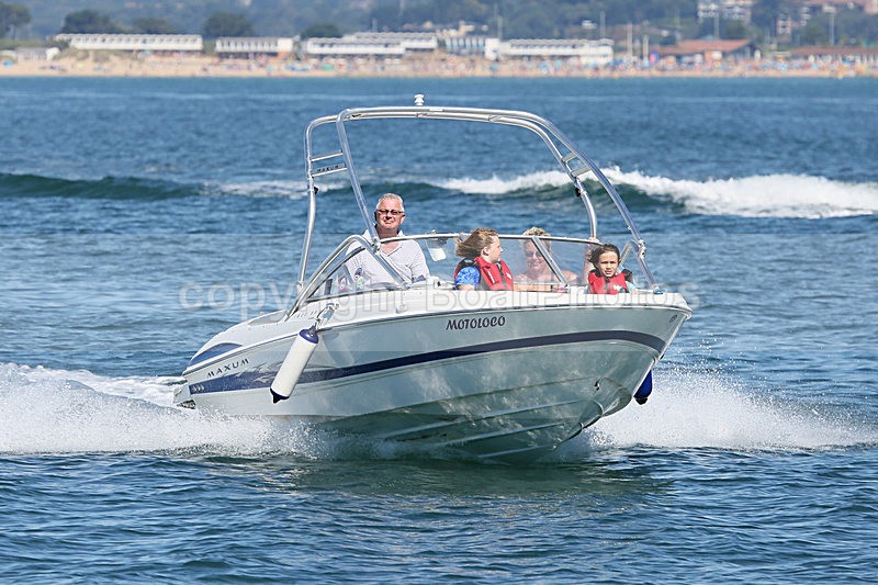 160830 MOTOLOCO - MAXUM Y92A7793 - Motorboats - Open