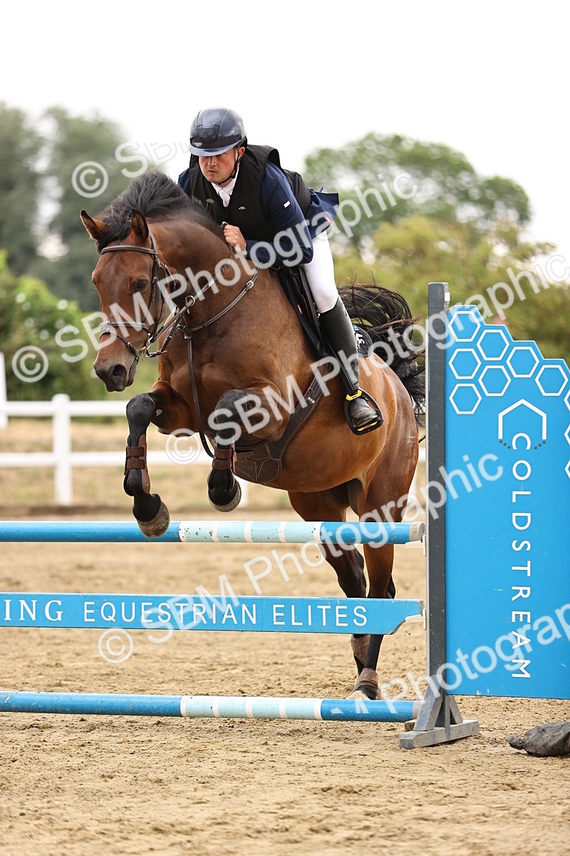 SBM_024767 - Class 9 - Senior British Novice - 90cm
