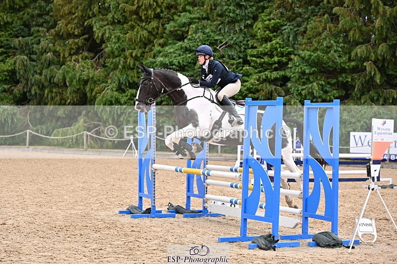 250802A-121529-02925 - C-133-Beatrice.Southcombe-COUSIN.JERRY