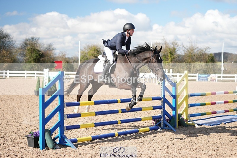 250316-101351-05820 - Cls 21 British Novice and 90cm