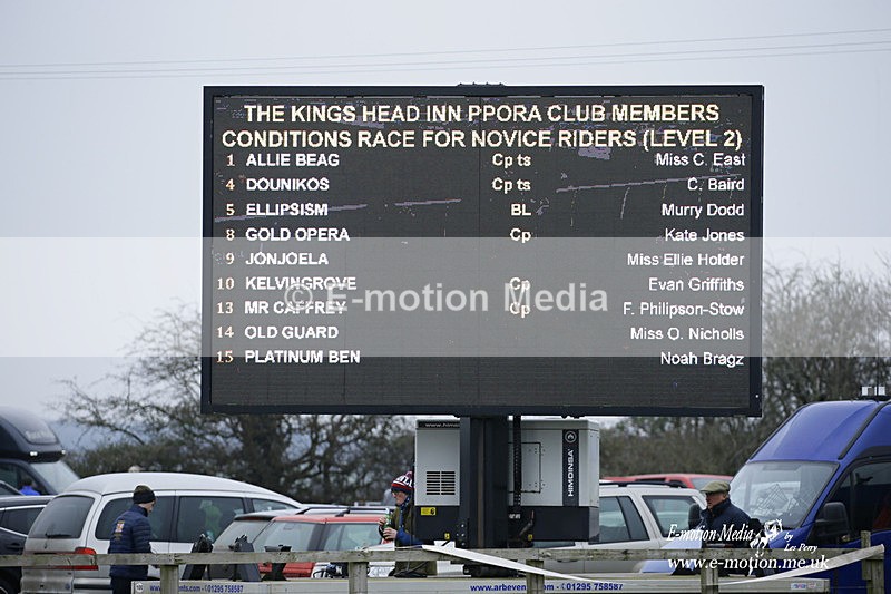 PtP 230122 379 - Cocklebarrow Races - Heythrop Hunt - 23/01/22