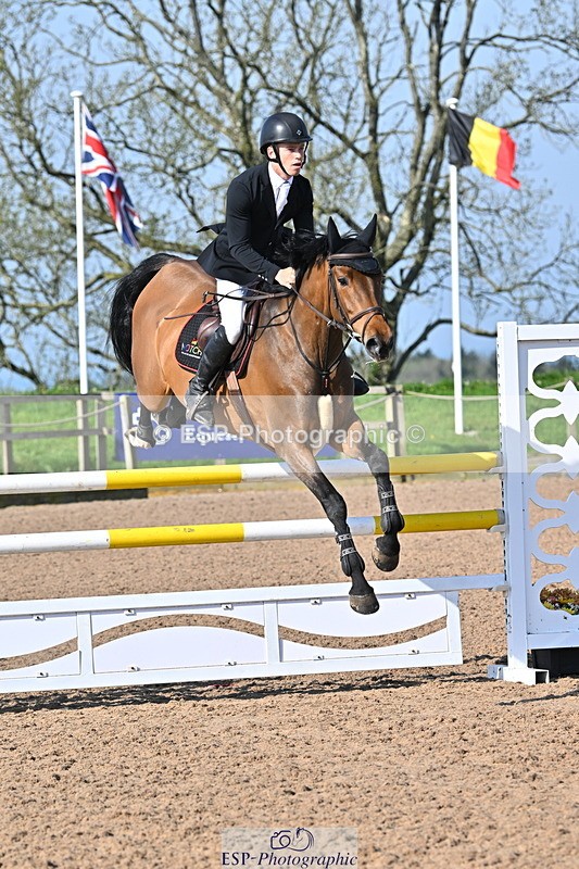 240509A-090025-00400 - Cls 8 Foxhunter