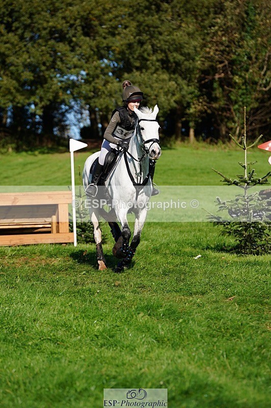 241026-115712-13165 - 389-Sophie.Hilliard-SILVER.LEADER