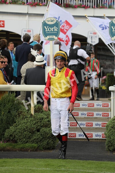 yr20082022r4-17 - Race 4 3.35pm Sky Bet Ebor