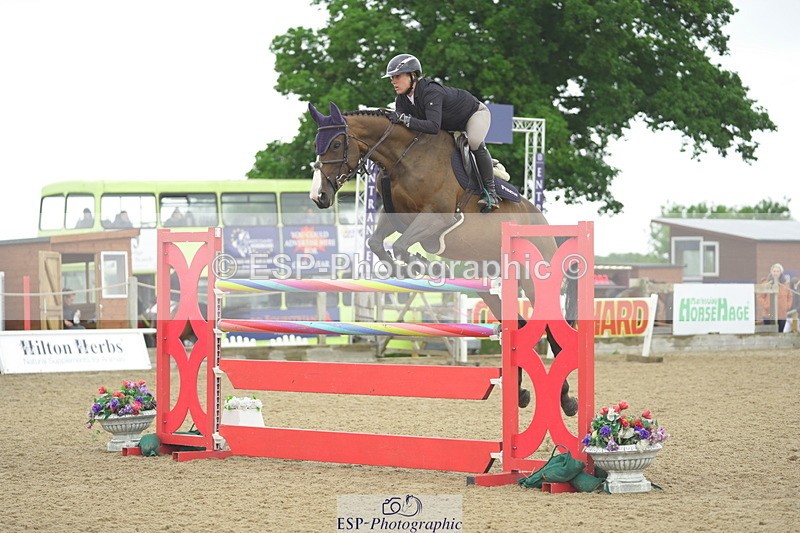 230730A-133418-10137 - Cls 27 Chard Grand Prix