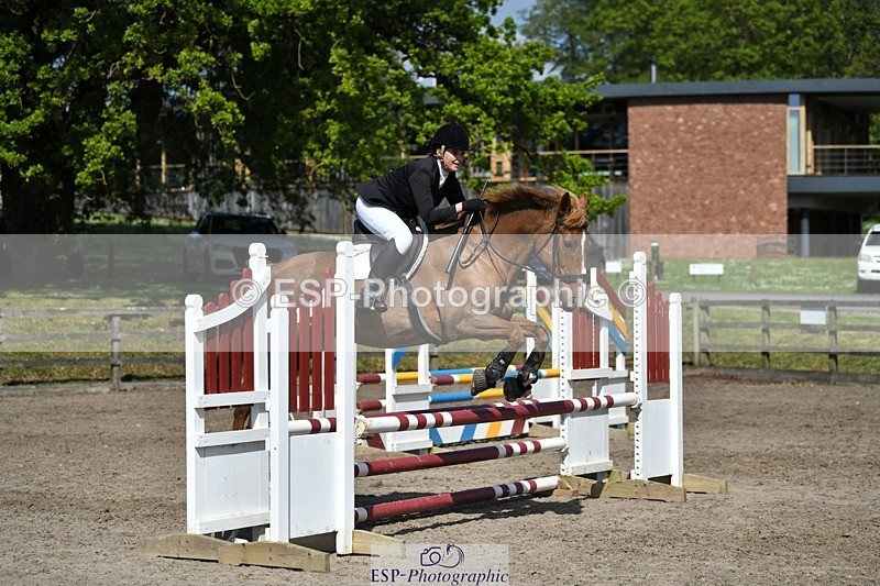 230512-104350-00583 - Cls 10 Snr 85cm Schooling