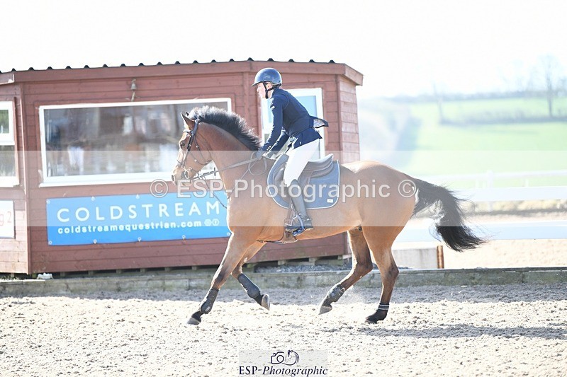 250330-104340-06236 - Cls 32 British Novice and 90cm