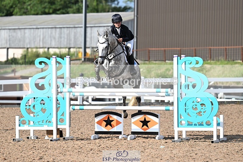 260627-180608-05938 - Cls 27 Foxhunter and 1.10m