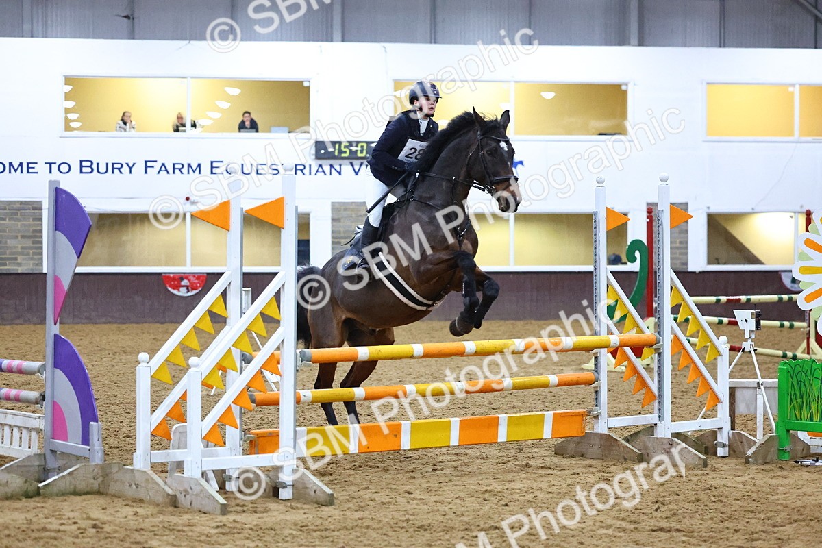 SBM_002715 - Class 6 - Holly & Ivy Stakes - 90cm