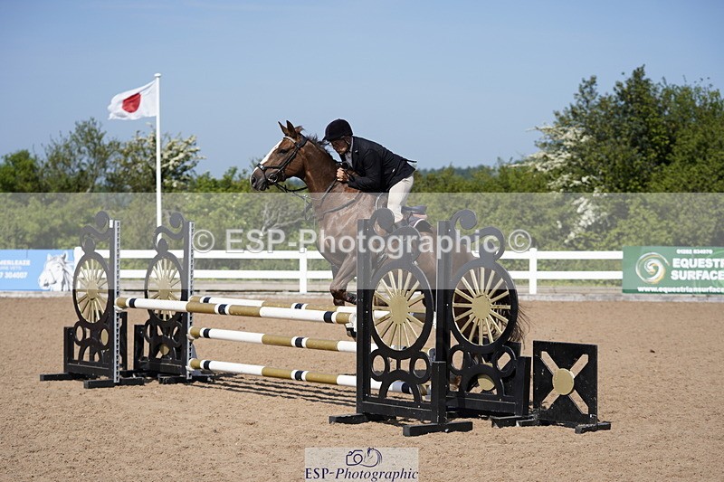 230527A-100420-03525 - Cls 19 British Novice & 90cm Open