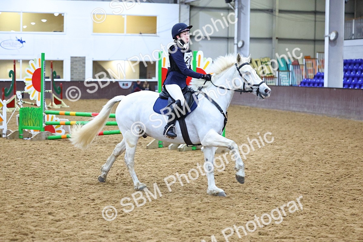 SBM_001718 - Class 4 - Festive Fences - 70cm