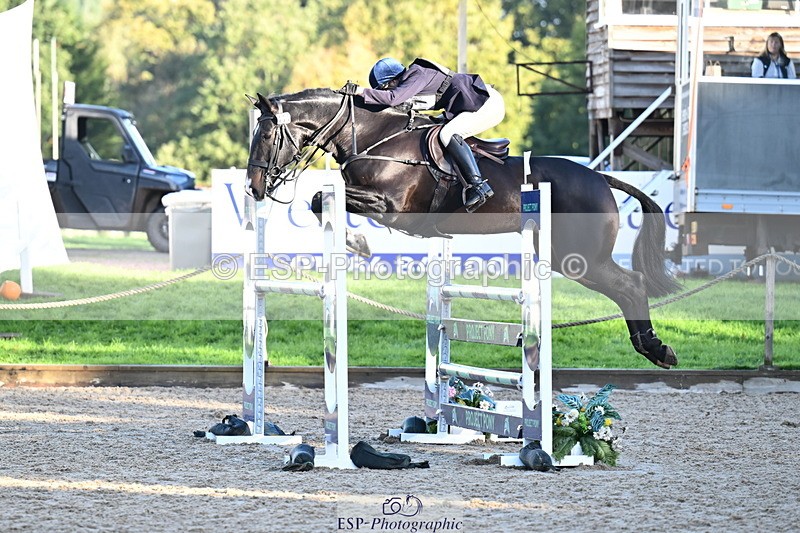 251024A-094939-06243 - B-111-Polly.Walker