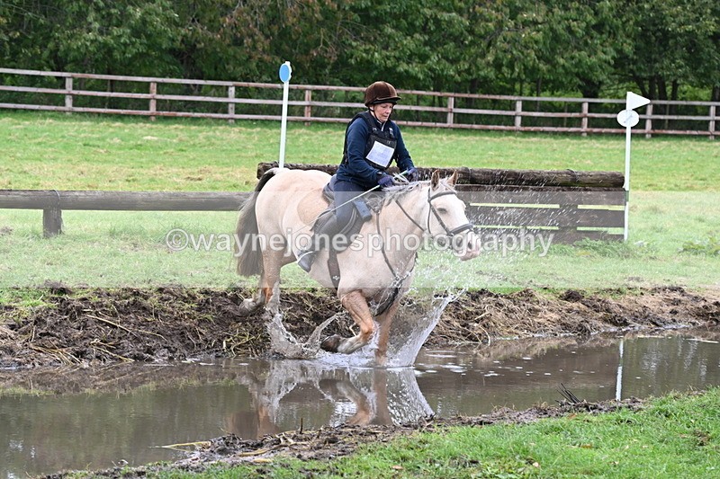 WJ6_6573 - Time at Photographer 12:41 to 13:05