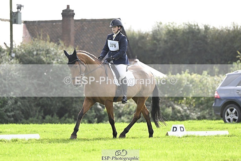 241025-121845-07066 - 376-Rachael.Hardman-WHIPPLETREE.HAILEYS.COMET