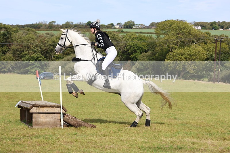 3E7A6462 - Class 1: Trebudannon Open: Pheasant Feeder