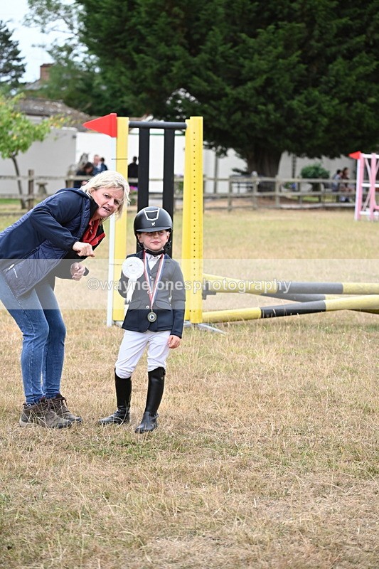 WJ6_9797 - Class 12 Minimus Jumping 45cm