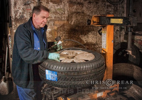 tyreshop04 - Worlds Smallest Tyreshop