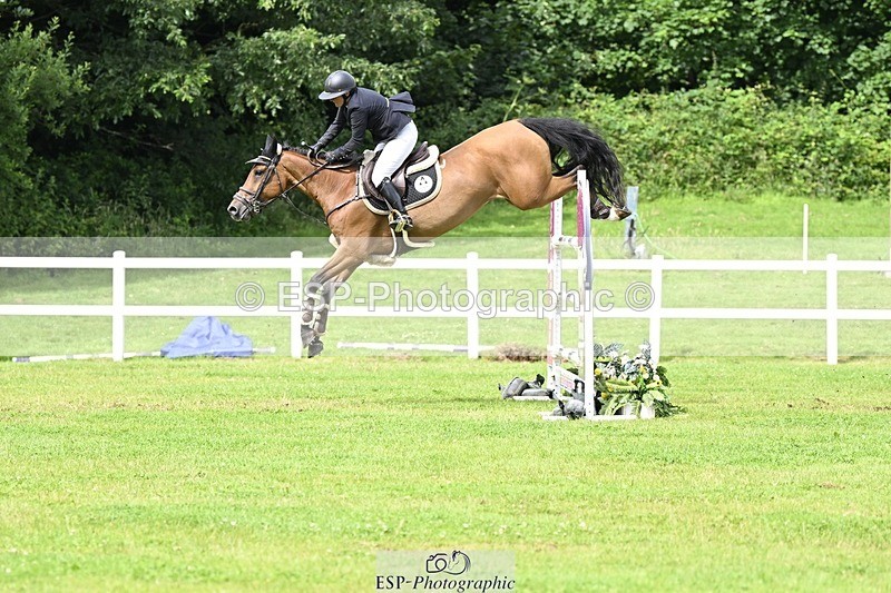 240711-153736-28754 - Cls 118 Snr 1.45m GP Jump Off and Presentations