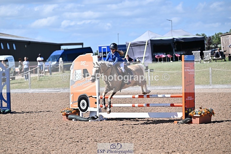 250627-161214-00646 - Cls 6 Stepping Stones 128cm and 138cm