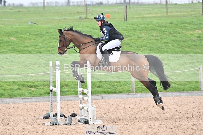 250118-141523-01477 - Cls 3A&B 90cm 13.20 to Coursewalk