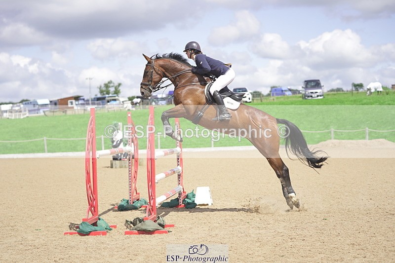 230806A-130358-02118 - Cls 14 Snr Foxhunter & 1.20m Open