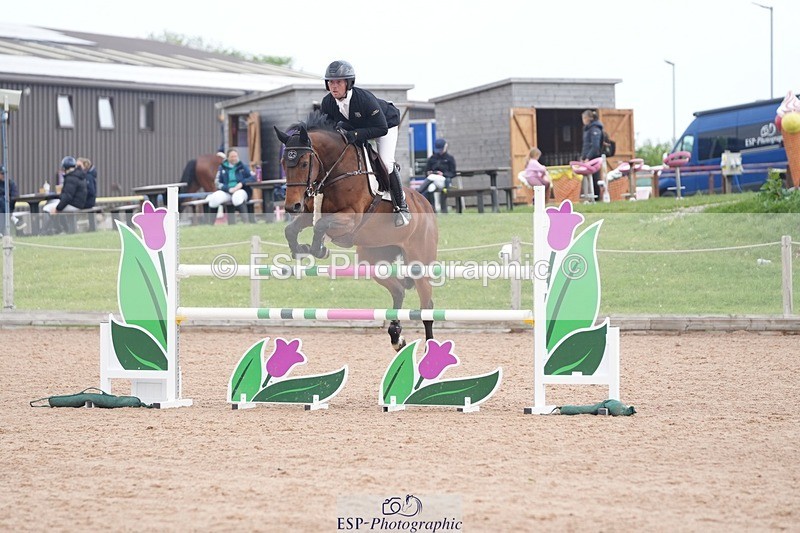 260508-094831-04713 - Cls 12 Snr Foxhunter