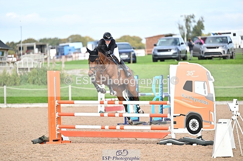 251001-131732-00283 - Cls 4 Newcomers and 1.10m Open