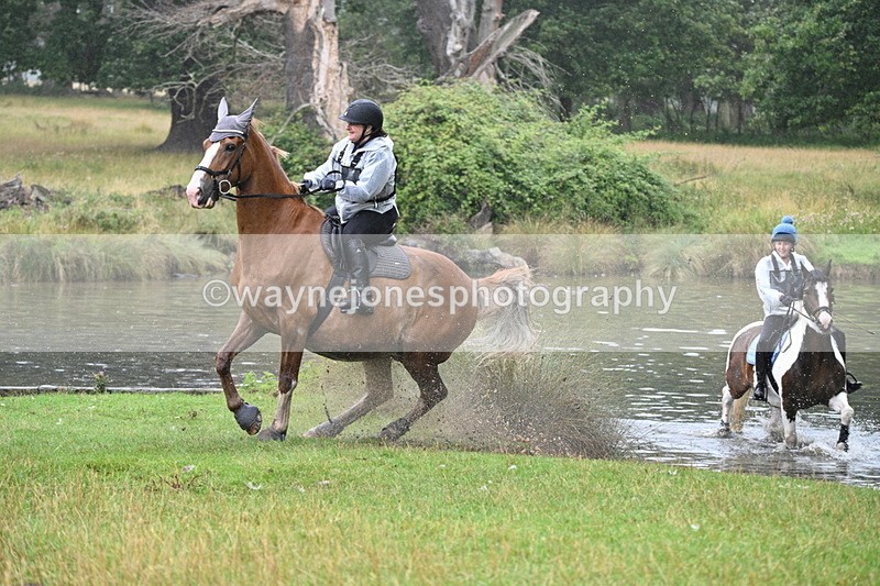 WJ7_8919 - Time at Water 11:53 to 12:23