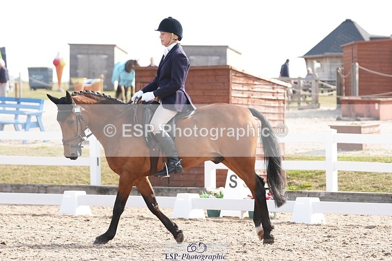 250817-094051-07202 - 157-Camilla.HankinsonChapel.Arch