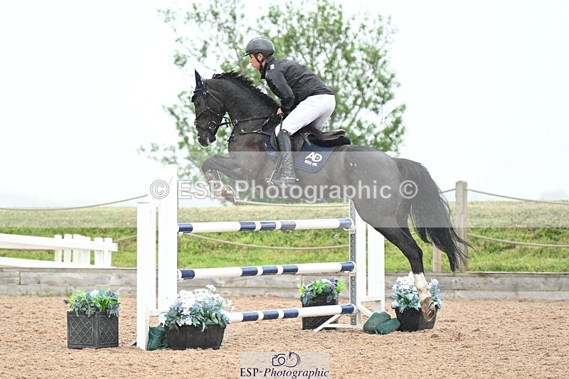 250607-131803-01165 - Cls 13 Pony Foxhunter and 1.10m