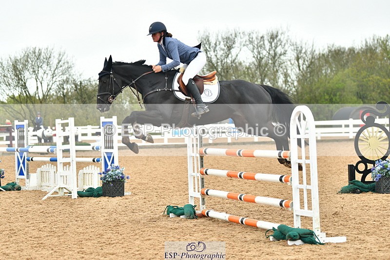 230505A-134639-04611 - Cls 17 1.05m Amateur Quali