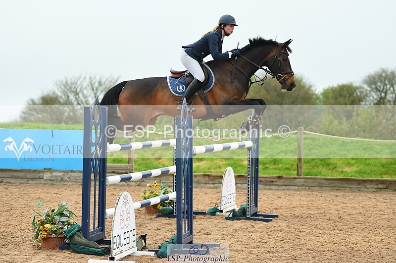 230505A-110710-03587 - Cls 21 Snr 1.20m Open